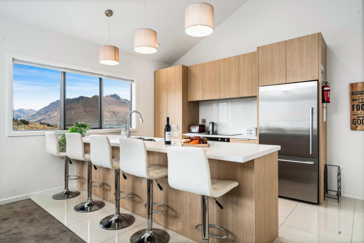 Lakeview Retreat - Queenstown Holiday Home Kültér fotó